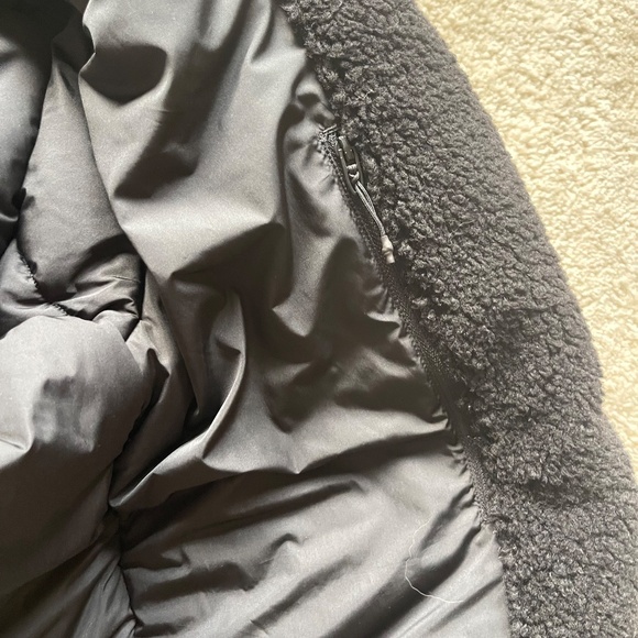 Lululemon Fleece‑Lined Insulated Coat – Black, M | New With Tags - Picture 15 of 16